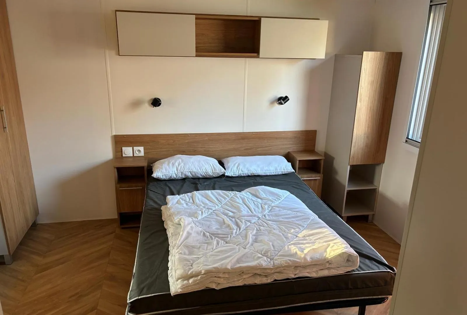 Campsite Mobil Home Camping Kerlann 6 Personnes 2 Chambres Emplacement Idyllique Pont-Aven France
